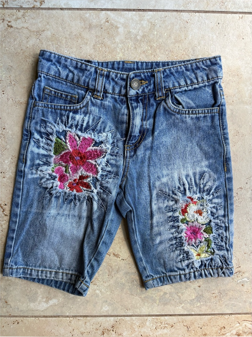 Mary Kate and Ashley Olsen Embroidered Shorts Size 7